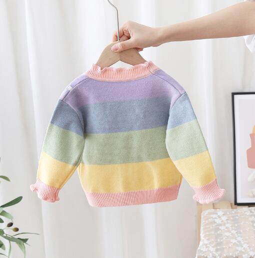 BUZO DE COLORES Y BOTONES
